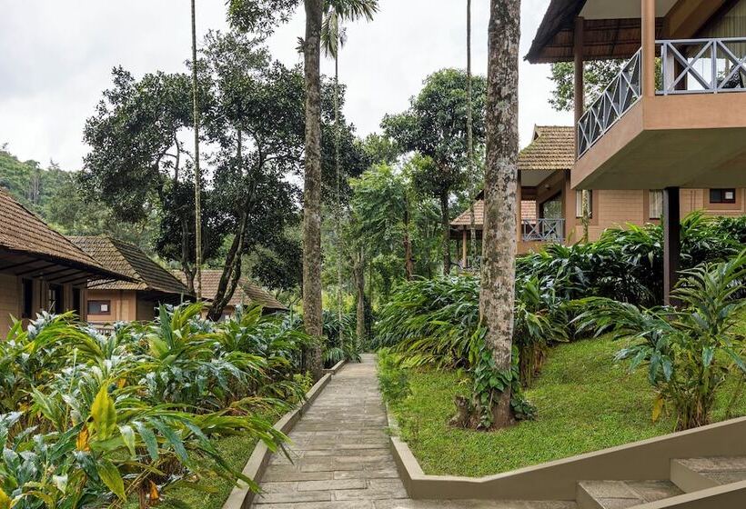 Курорт Sterling Vythiri Wayanad