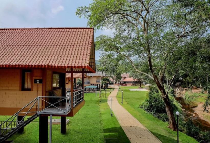 Курорт Sterling Vythiri Wayanad