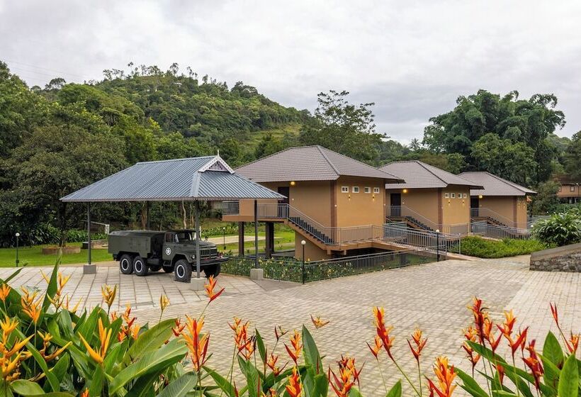 Курорт Sterling Vythiri Wayanad