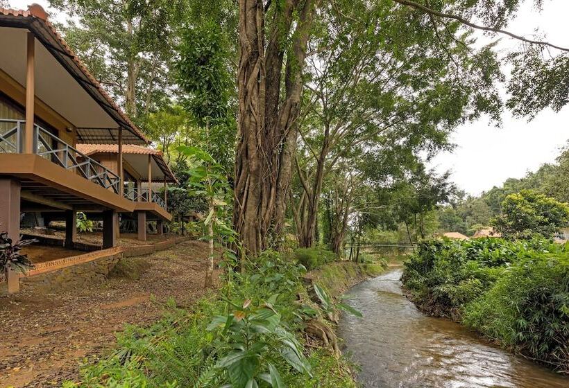 Курорт Sterling Vythiri Wayanad