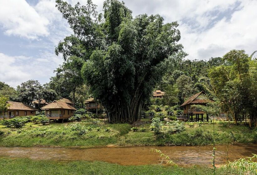 Курорт Sterling Vythiri Wayanad