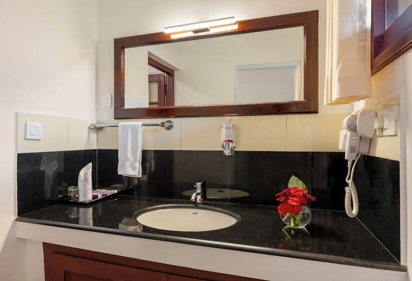 Курорт Sterling Vythiri Wayanad