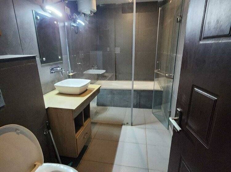 Resort The Shahanshahi