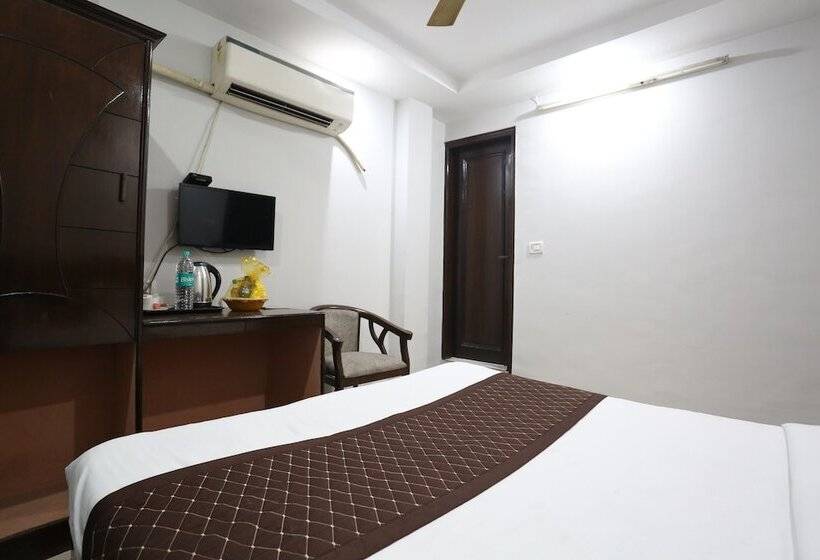 Revking At Hotel Riverview