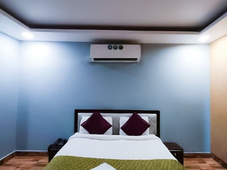 Roomshala 039 Hotel Rk