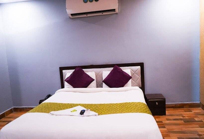 Roomshala 039 Hotel Rk