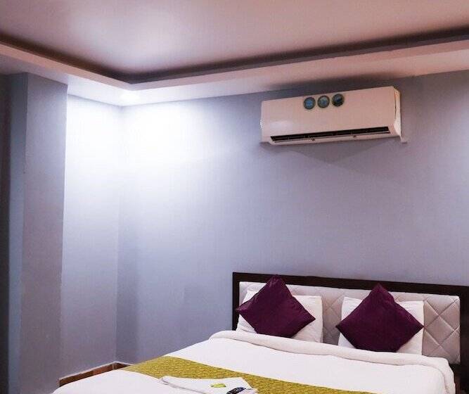 Roomshala 039 Hotel Rk