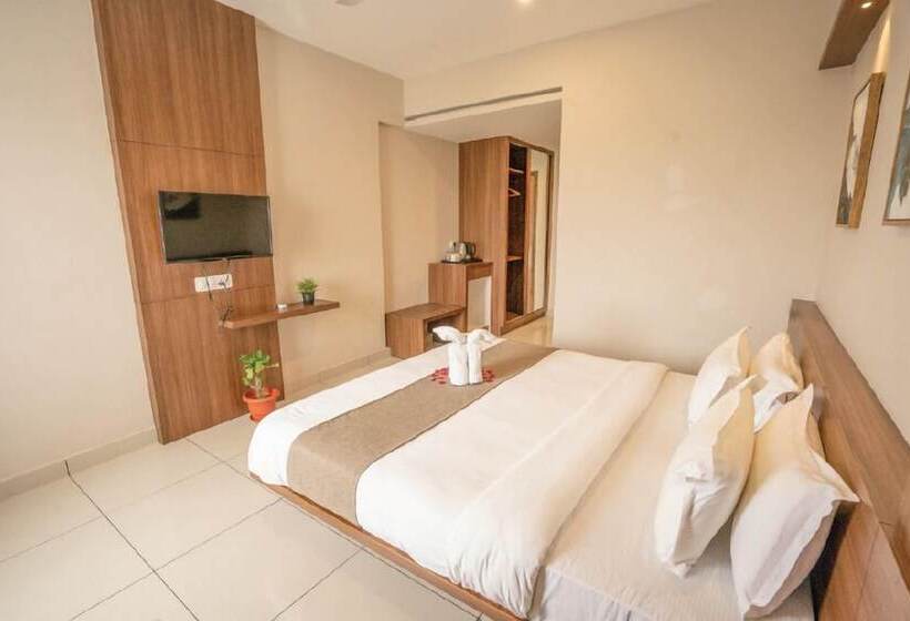 Samasth Palatial By Yuvraj Groupofhotels