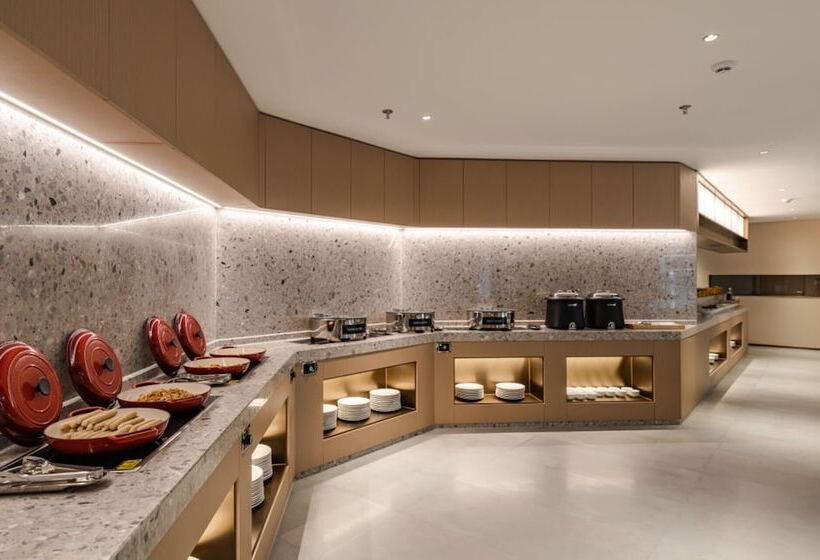 The Skytel Hotel Shenzhen Central Park