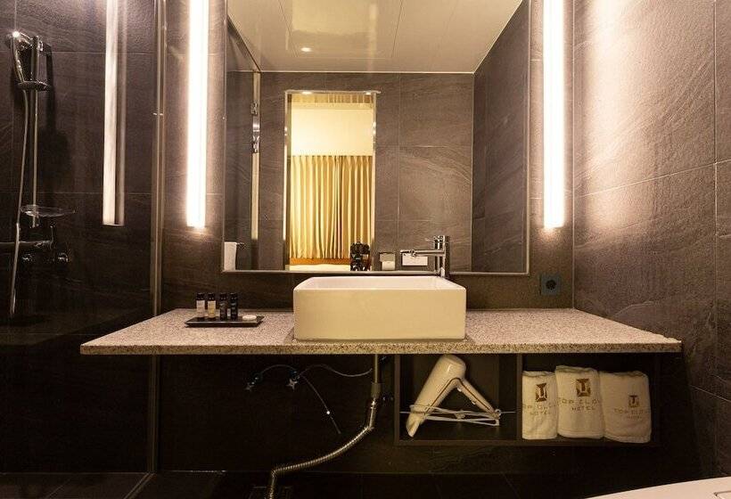 Topcloud Hotel Iksan