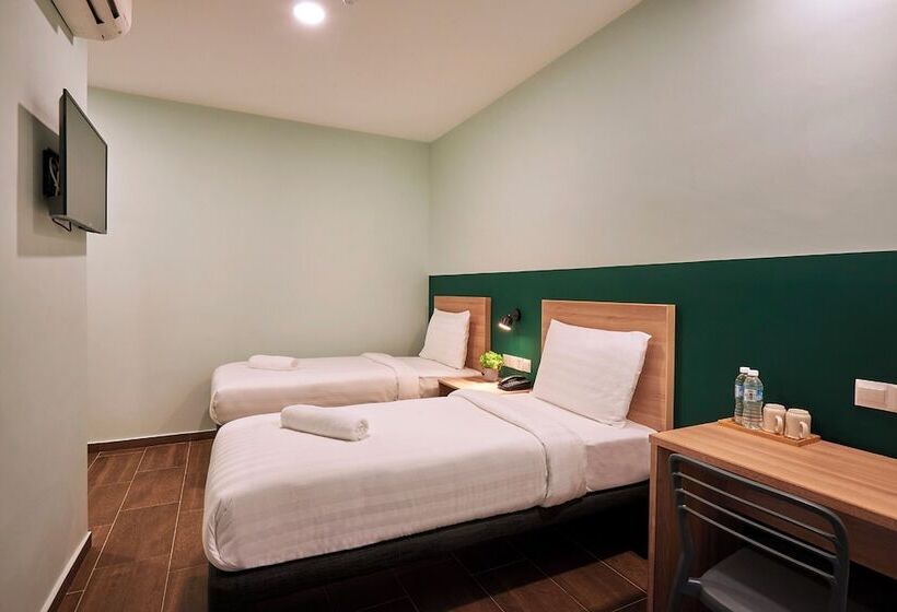 Zone Hotels, Eco Grandeur