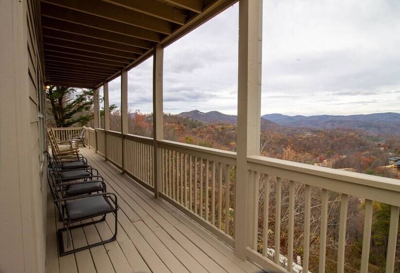 4br Mountain View Cabin