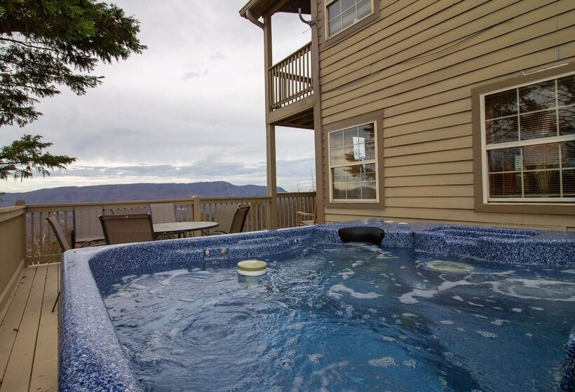 4br Mountain View Cabin