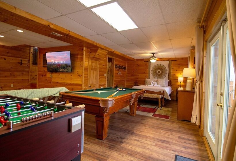 4br Mountain View Cabin