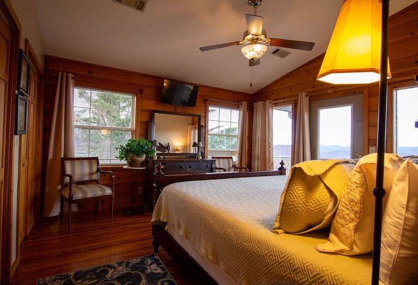 4br Mountain View Cabin