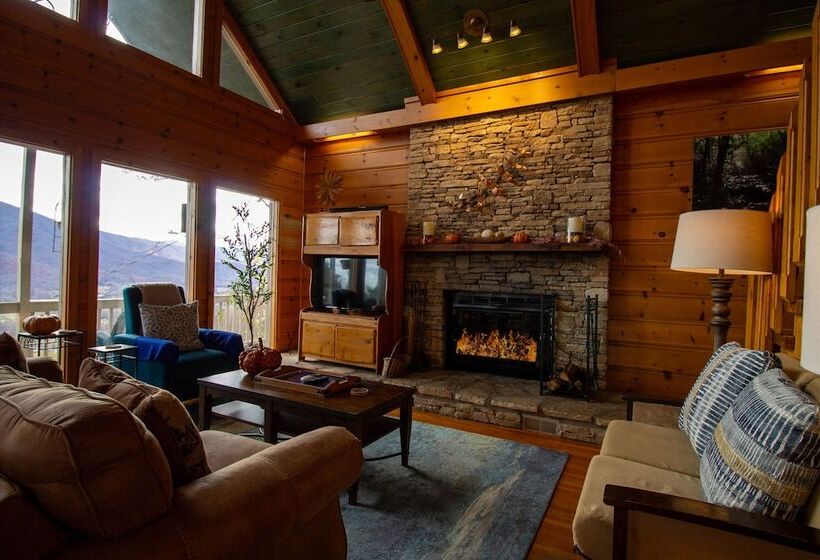 4br Mountain View Cabin
