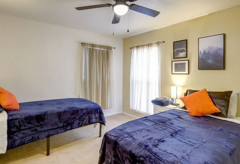 Family Friendly Utah Home: Deck, Mountain Views!