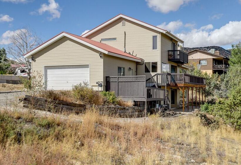 Family Friendly Utah Home: Deck, Mountain Views!
