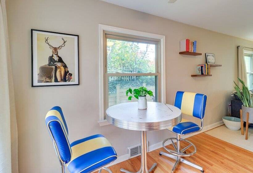 Ann Arbor Home W/ Deck, 2 Mi To Michigan Stadium!