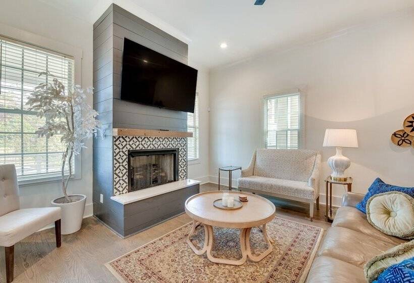 Family Home W/ Backyard ~ 2 Mi To Downtown Atlanta