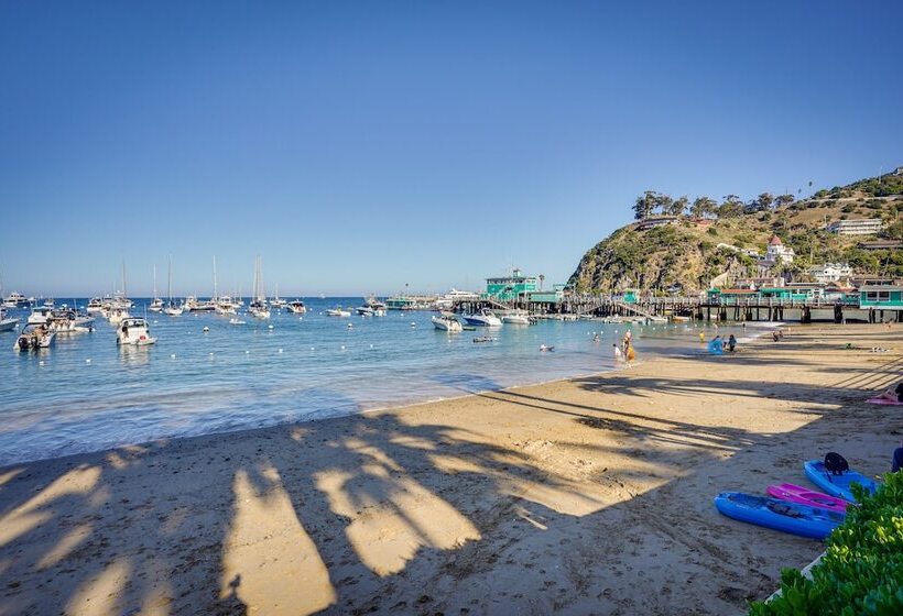 Avalon Cottage < Half Mi To Beaches & Crescent Ave