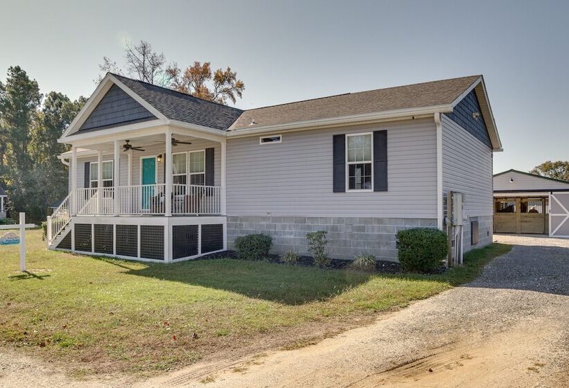 Beach Bay Pony Place W/ Ponies: 1 Mi To Water!