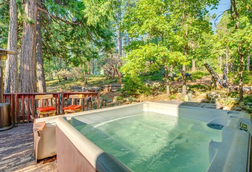 Hot Tub, Deck & View: Peaceful Arnold Cabin!