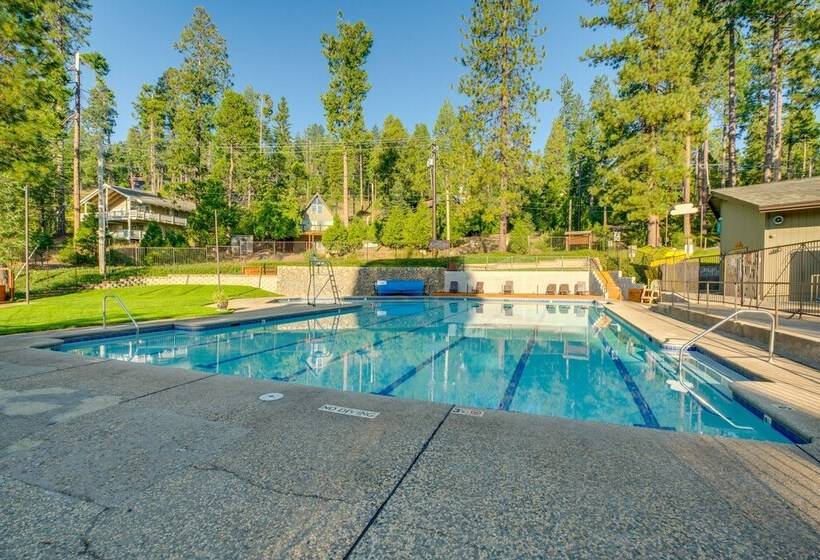 Hot Tub, Deck & View: Peaceful Arnold Cabin!