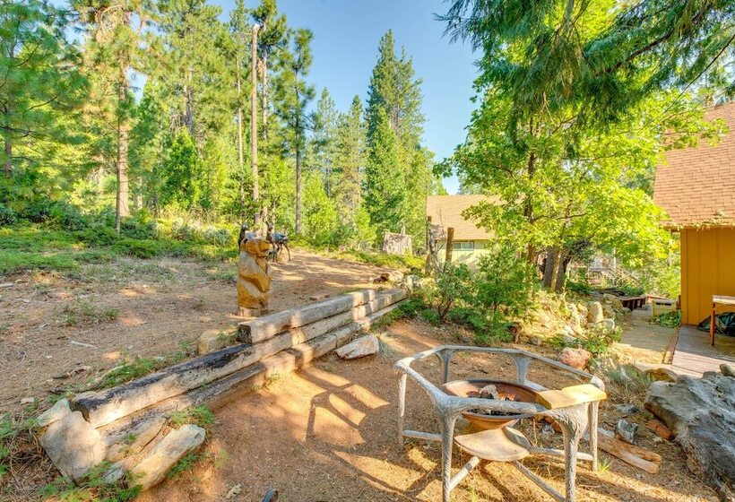 Hot Tub, Deck & View: Peaceful Arnold Cabin!