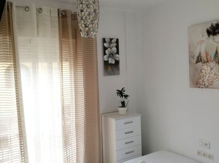 تختخواب و صبحانه Casa Blanca