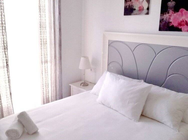 تختخواب و صبحانه Casa Blanca