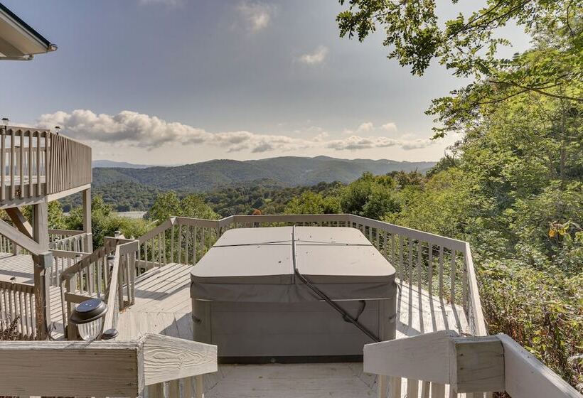 Blowing Rock Home W/ Hot Tub & Mountain View Deck!