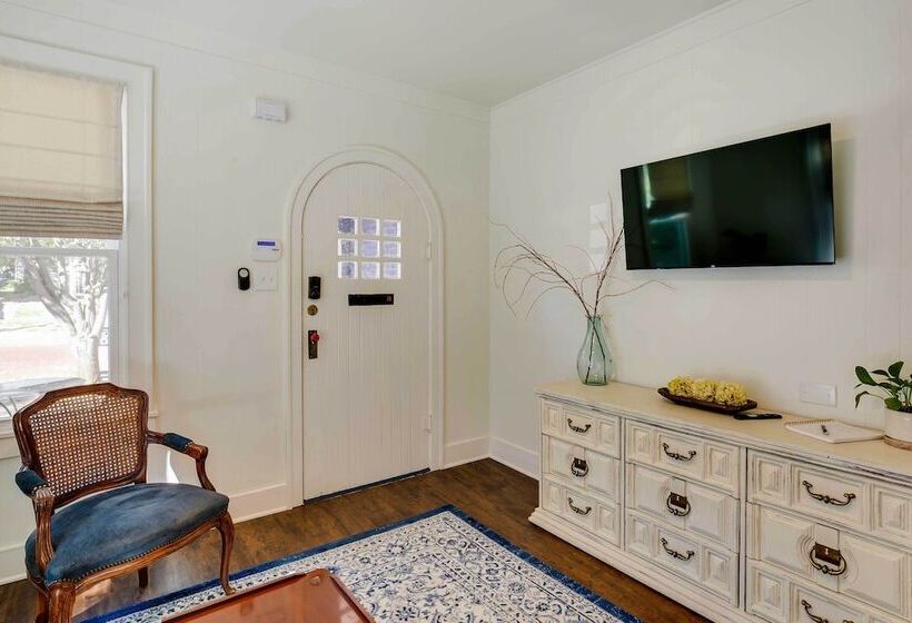 Walkable Tyler House W/ Deck: 1/2 Mi To Downtown!