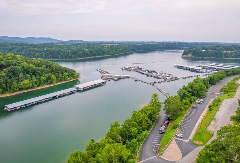 Burnside Vacation Rental, Walk To Lake Cumberland!