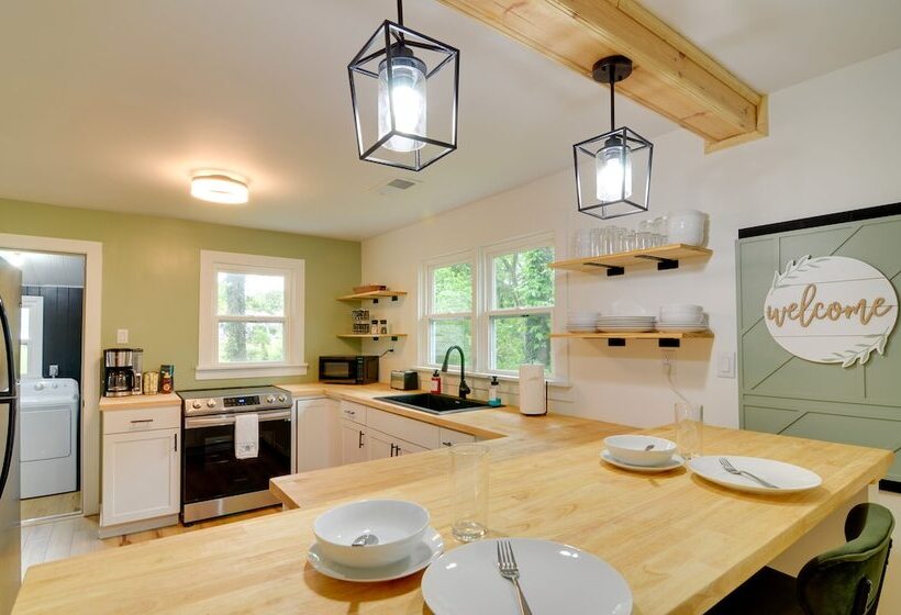 Burnside Vacation Rental, Walk To Lake Cumberland!