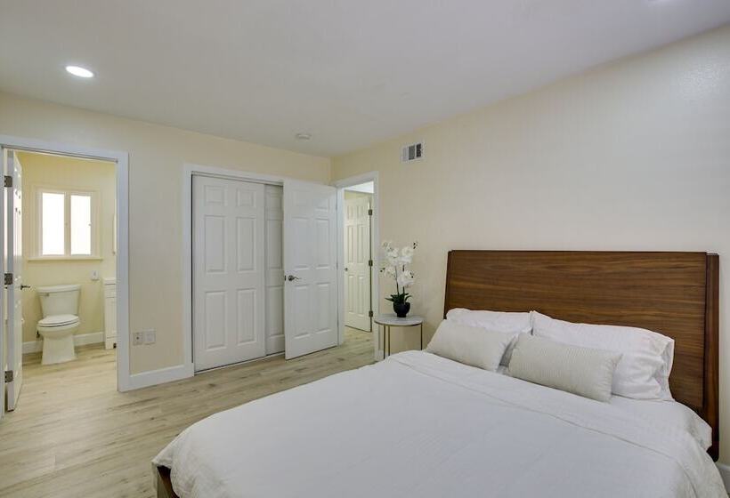 Centrally Located Retreat: 5 Mi To San Diego Zoo!