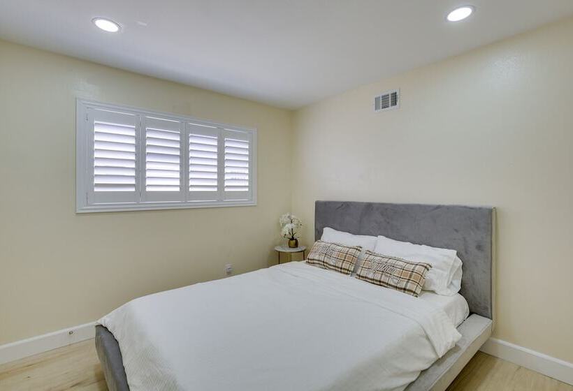 Centrally Located Retreat: 5 Mi To San Diego Zoo!