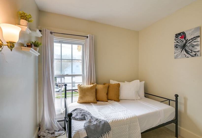 Charming Bangor Home W/ Deck < 1 Mi To Downtown