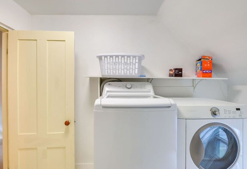 Charming Bangor Home W/ Deck < 1 Mi To Downtown