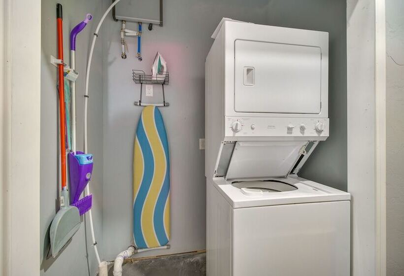 Charming Home Near Cherokee Riverside State Park!