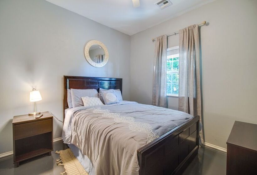 Charming Home Near Cherokee Riverside State Park!