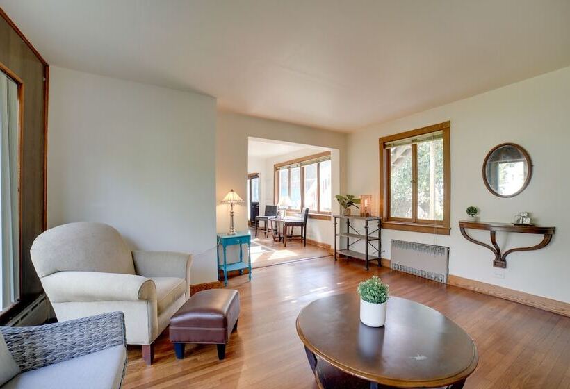 Charming Pittsburgh Home ~ 2 Mi To Downtown