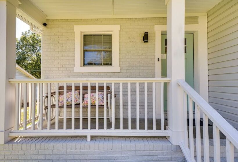 Charming Raleigh Home   Walk To Downtown!