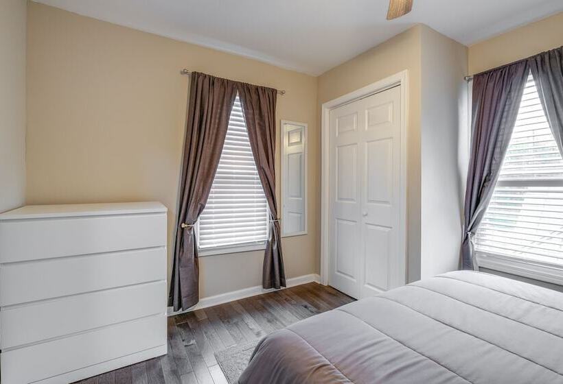 Charming Roanoke Vacation Home   1 Mi To Downtown!