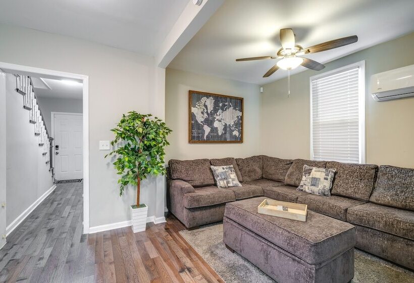 Charming Roanoke Vacation Home   1 Mi To Downtown!