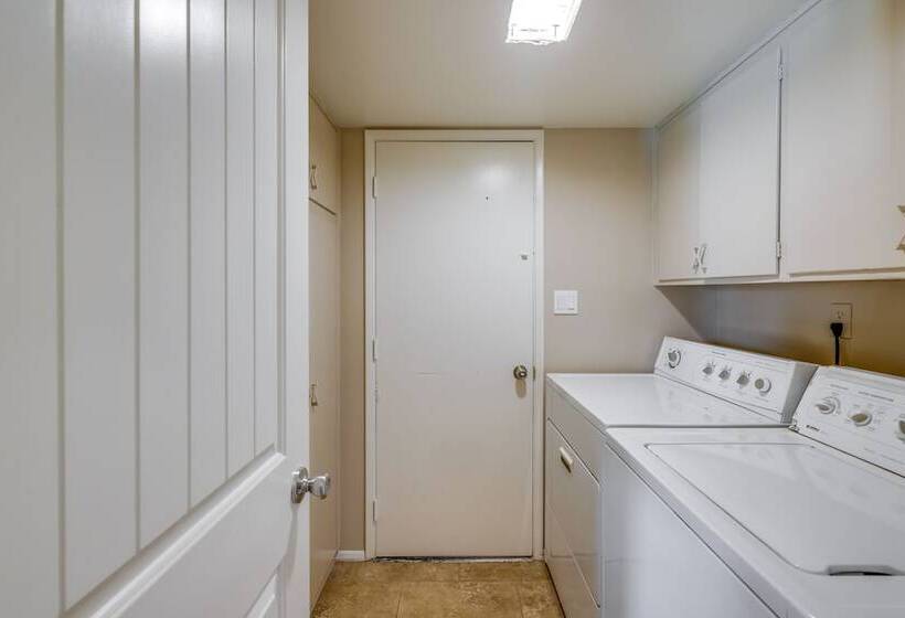 Charming Tempe Home W/ Pool & Putting Green!