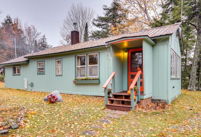 Charming Watersmeet Cabin W/ Dock On Kitty Island!