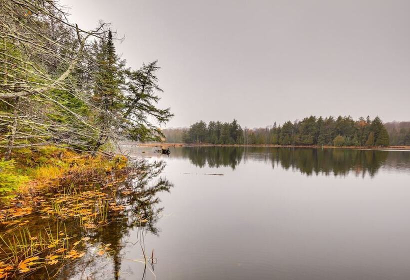 Charming Watersmeet Cabin W/ Dock On Kitty Island!