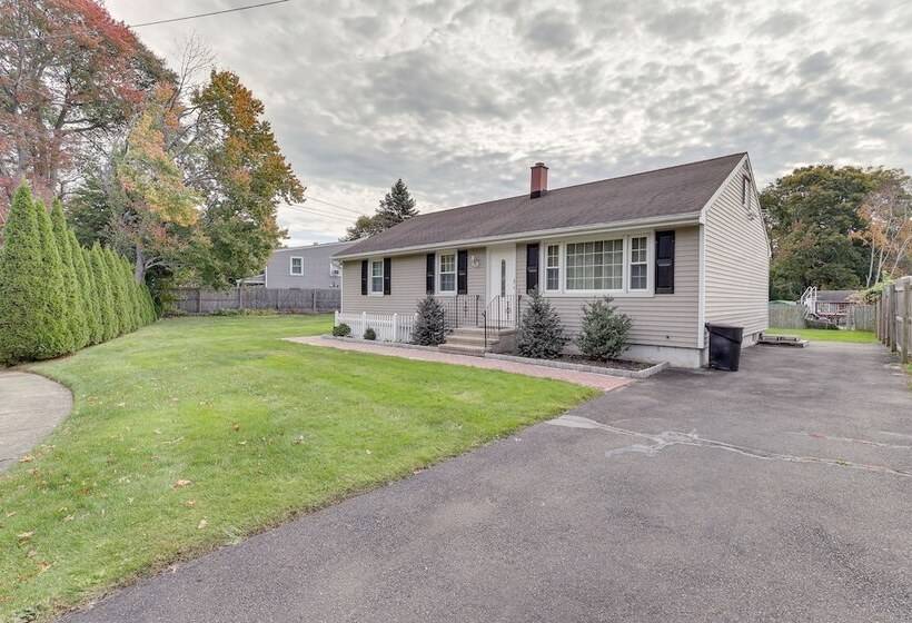 Charming West Haven Home   Walk To Beach!