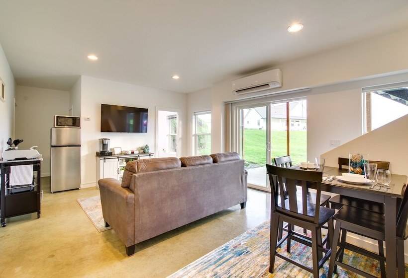 Chic & Modern Snohomish Hideaway On A Working Farm